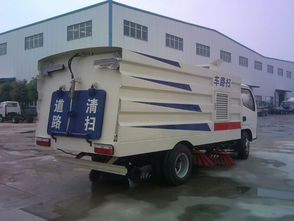 中國掃路車與防撞緩沖車生產(chǎn)廠家高清圖片展示——以谷瀑環(huán)保為例